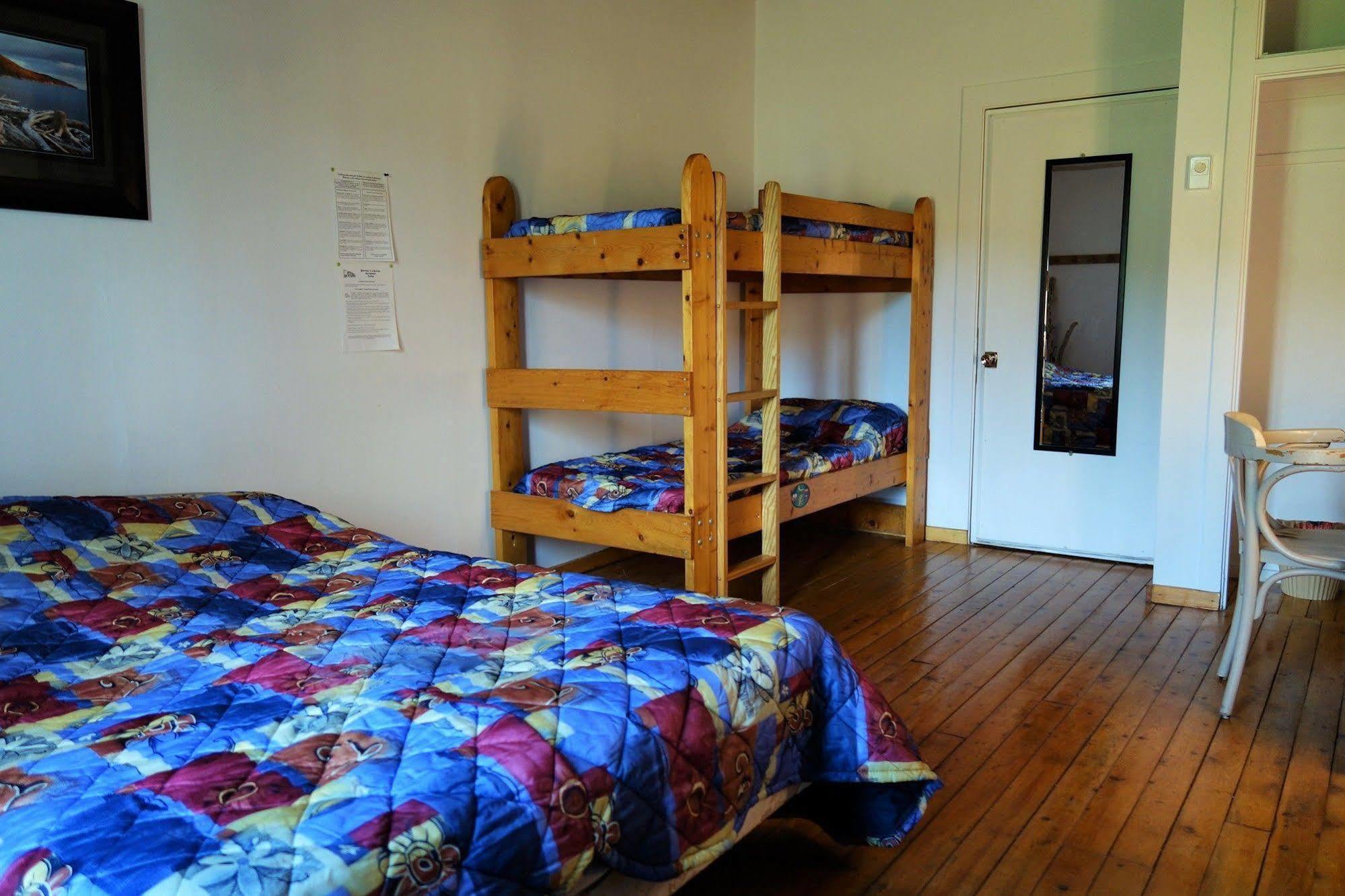 Le Carabobo Auberge Forillon Gaspe Ngoại thất bức ảnh